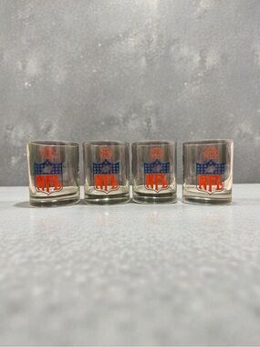 New Vintage Set of 4 NFL clear Cocktail Glasses